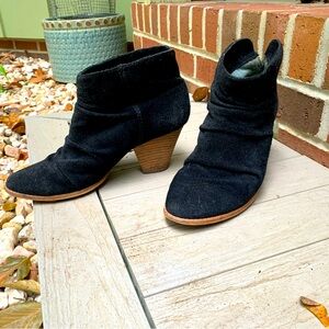 Splendid black suede booties size 8
